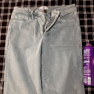 Women's Aqua Cropped Jeans